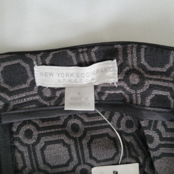 New York Co. Mosaic pattern pencil skirt Size 4 - Picture 8 of 8